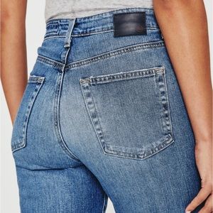 ALEXXIS straight high-waisted jeans. NEVER WORN.